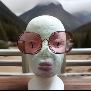 Elegant Pink Sunglasses